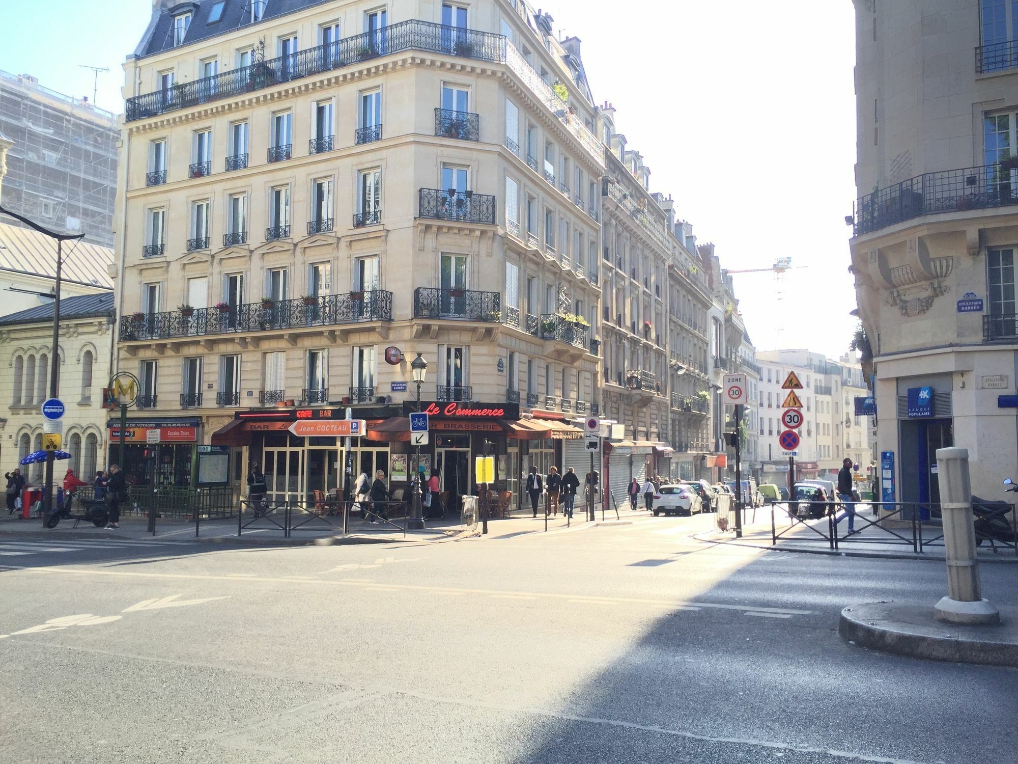 Hotel Du Metro Paris Exterior foto