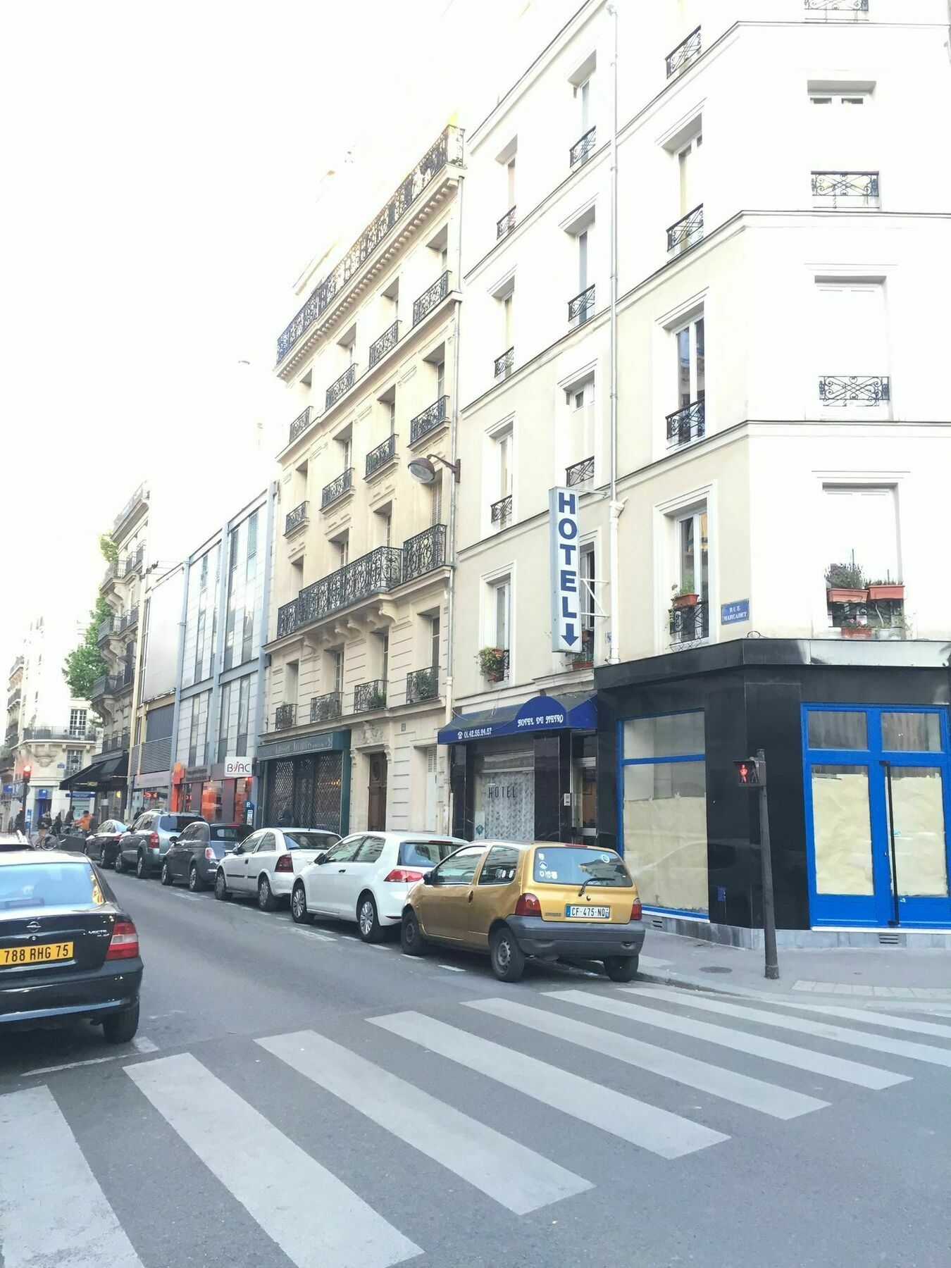 Hotel Du Metro Paris Exterior foto